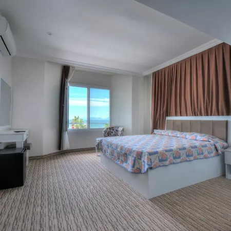 Hotel Alder Ayvalı
